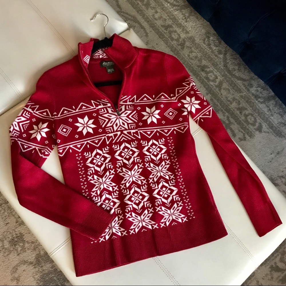 Cute red sweater ❤️